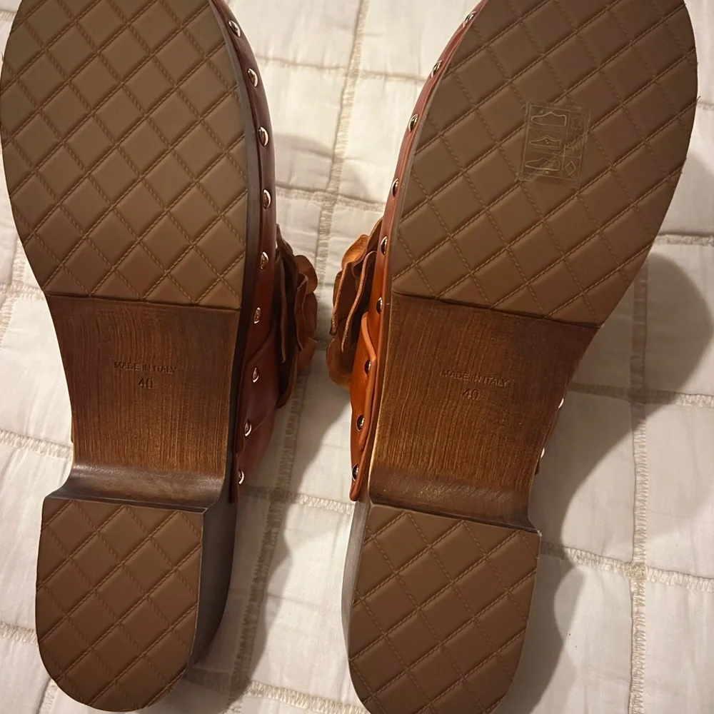 Chanel Clogs Brown. BNEW Sz 40 - Picture 6 of 10